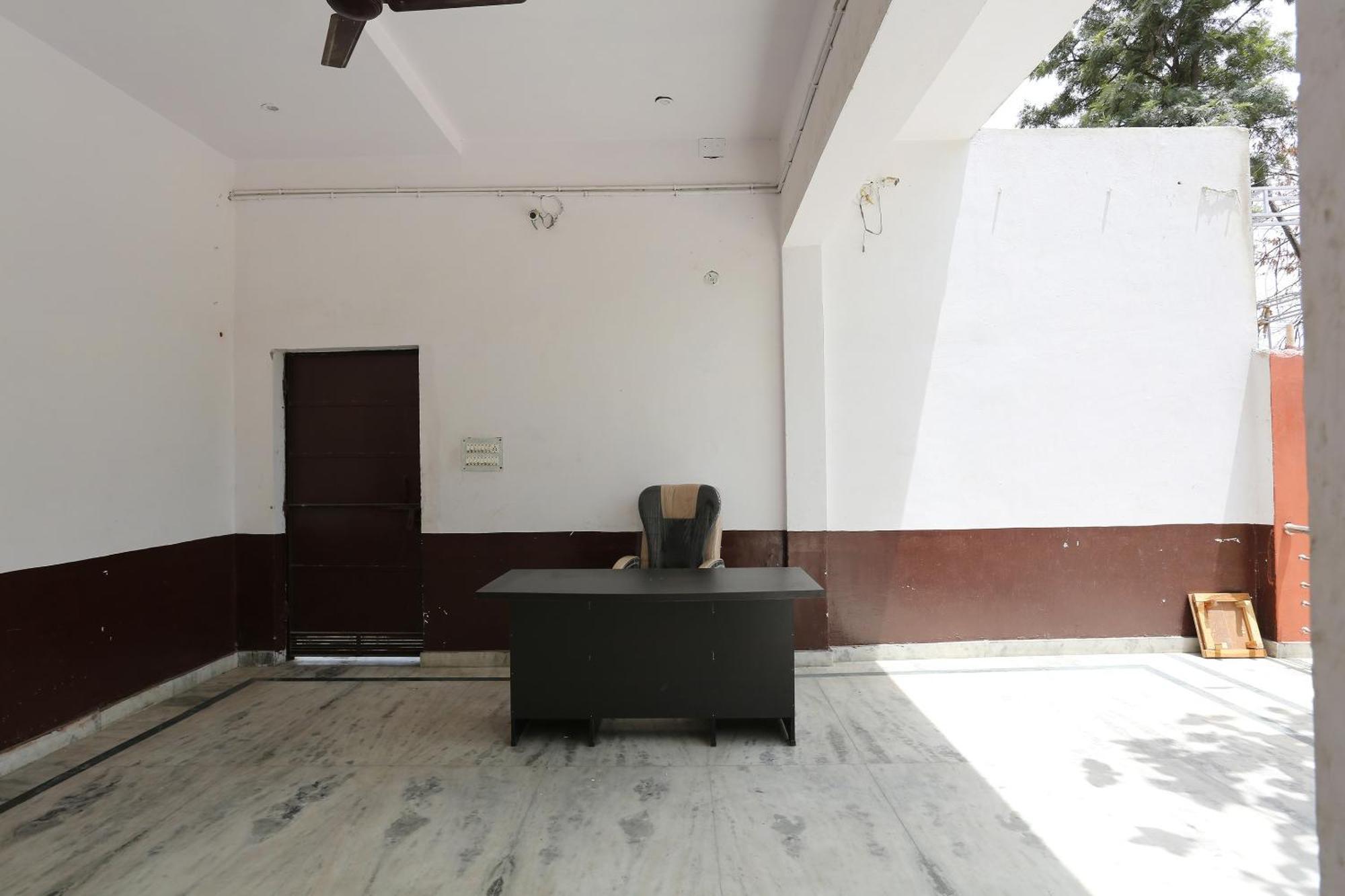 Hotel Spot On Angel Garden Alīgarh Exterior foto